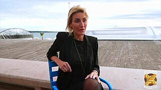 Anouk 30 Years Old Psychologist Expert In Cock