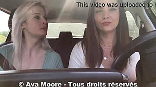 Lucky Guy Feels Ecstasy As Two Girls Suck Him On Road