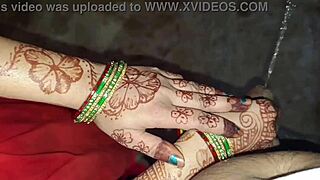 Hot Bhabhi's Juicy Pussy Makes Dick Wet