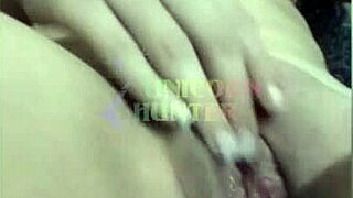 Usei Um Consolo Preto Na Bucetinha Pra Gozar