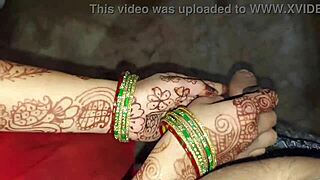 Hot Bhabhi's Juicy Pussy Makes Dick Wet