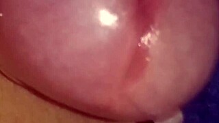 glande baboso pensando en ti mientras se masturba solo