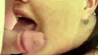 Kandy Kane Delivers Deepthroat and Fucking in Amateur Scene