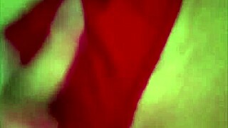 Watch this nice Valentine's Day video of a beautiful Latina