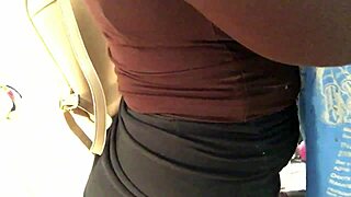 last school day she comes home just to give up that wet pussy