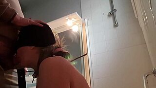 esclave f dressage � la badine, bound and chained