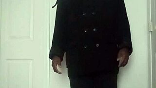 wait is this stretching or her masturbating arms in sneaky workout?