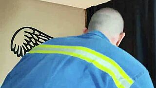 Does Cleo Cadillac's Squirting Pussy Settle Electrician Bill Right?