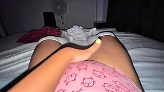 comin home from school tired finger pussy sooo good...