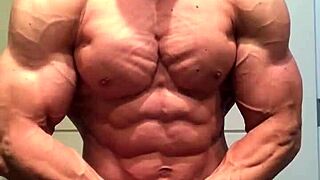 Throwback to peak physique before 2018 Arnold Classic amateur