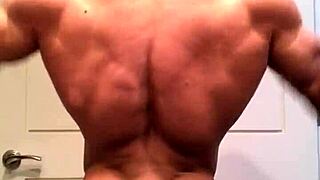 Throwback to peak physique before 2018 Arnold Classic amateur