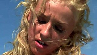 i'm that super hot flexible gymnast getting my ass and pussy pounded outdoors by the pool