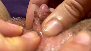 watch her big clit throb right up close to orgasm