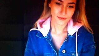 Im the hot rubia on chaturbate show 2