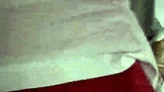 Teen girl agrees to fuck for cash in steamy money sex encounter