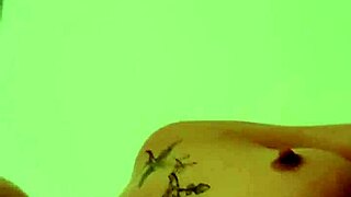 Belle petite Emy Angel plays with her sexy ass and pussy solo