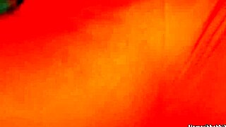 Hot desi bhabhi chudai pounding her wet indian pussy hard!!