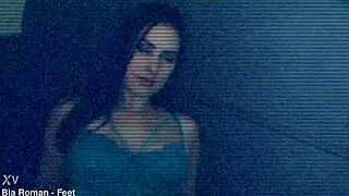 hey show me that mouth doing what it's really made for sucking toes?