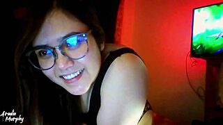 todo el mundo ve como me masturbo y me corro en vivo webcam