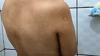 Bailey quinn bathes fingering huge pussy lips worshiping her juicy curvy ass!