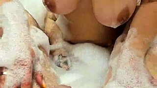 you know she starts with that dick suck before bathroom mutual play heats up.