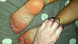 stepmom, show me how to finger that curvy ass properly?