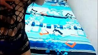 Feliz navidad my horny ebony milf self waits for studs to flood my wet vagina with hot cum overload