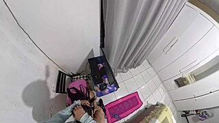 Housewife pays technician with her big ass while husband is away at work