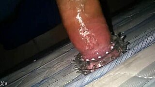 BOLD TOY MASTURBATION CUMSHOT