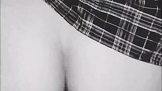 Amor me haces tan feliz... COLEGIALA CRISTIANA 18 AÑOS follada por novio en uniforme escolar casero