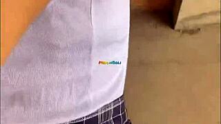 Amor me haces tan feliz... COLEGIALA CRISTIANA 18 AÑOS follada por novio en uniforme escolar casero