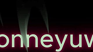 bonneyuwu argentina teen puta rams transparent dildo on bed