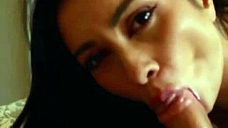 ये हॉर्नी इतालियन स्लट बड़े लंड पर एनल डॉगी और डीपथ्रोट चिल्लाती राइड करेगी?