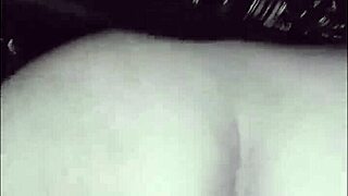 Amor me haces tan feliz... COLEGIALA CRISTIANA 18 AÑOS follada por novio en uniforme escolar casero