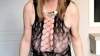 😍 sexy black milf in net dress heels fingers huge tits pussy closeup