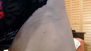 monica leigh teases her milf pussy and feet in mature fetish play just for you.