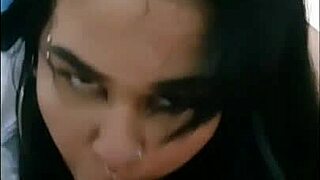 street corner temptress shakes her thick curves begging for a sneaky bareback thrill