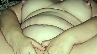 milf fingers her soft pussy till she cums hard in solo play