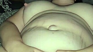 milf fingers her soft pussy till she cums hard in solo play