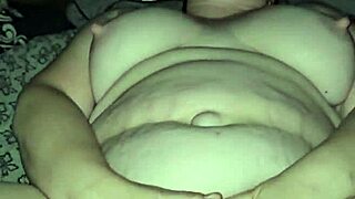 milf fingers her soft pussy till she cums hard in solo play