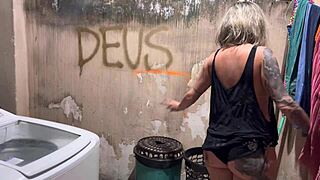 moaning wildly as i fuck tanned catadora de lata's wet pussy outdoor cumming hard on her melado soaked pau