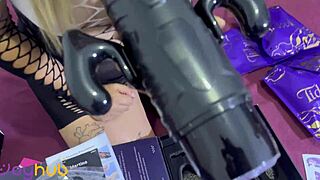 la mejor lencería y juguetes con esta curvy mexicana tatuada en acción