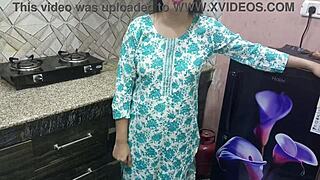 INDIAN STEPMOM SEDUCES YOUNG STEPSON FOR KITCHEN DOGGYSTYLE FUCK!