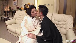traditional japanese milf chats dirty sucks client cock swallows load! 🍆🇯🇵💦