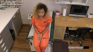 Dr Tampa pays petite teen Kalani Luana cash for spreading and orgasms backstage