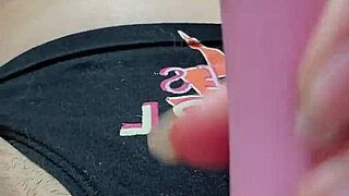 Homemade Tease: Masturbating Secretly for You Darling