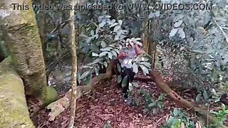 o cara pagou pra ve minha buceta no parque eu entrei no mato mostrei tudinho pra ele ai...