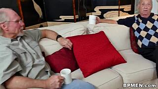 kinky old dude watchin gigi flamez n sally squirt get fucked n squirt hard