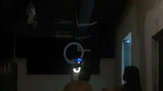 piranha gostosa amor teases on cam