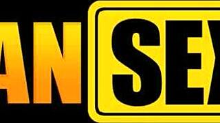 BEAUTIFUL EBONY GIRLFRIEND ASS LICKED PUSSY WRECKED